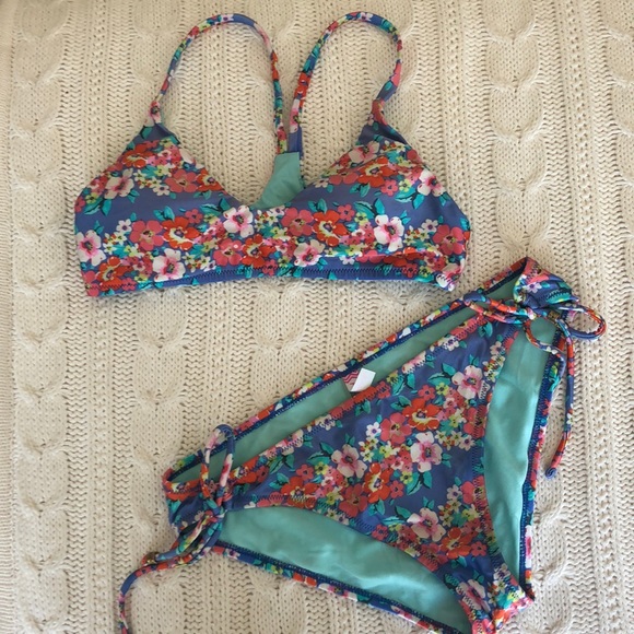 Raisins Lola Stripe Newport Side Tie Bottom